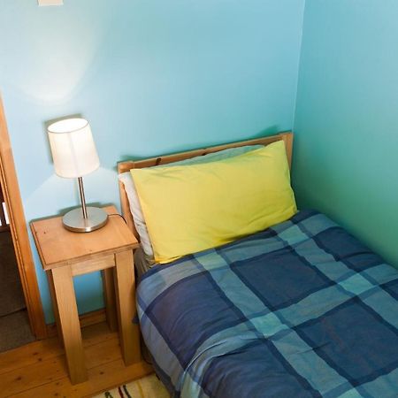 1 Tan Yr Eglwys Barn Cottage Pontardawe المظهر الخارجي الصورة