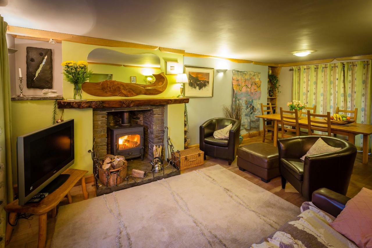 1 Tan Yr Eglwys Barn Cottage Pontardawe المظهر الخارجي الصورة